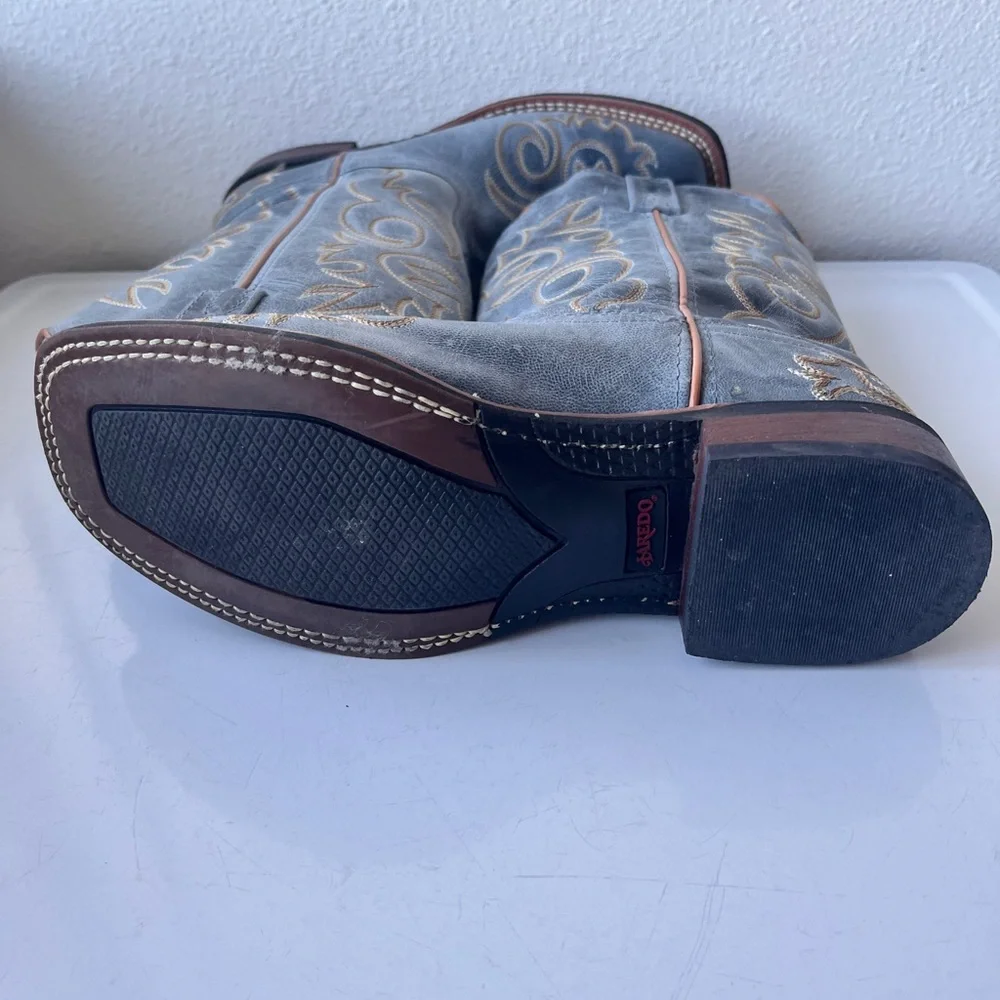 Laredo ladies Ella Blue Leather embroidered square Toe Boots 
▪️size 10 l - Picture 9 of 14